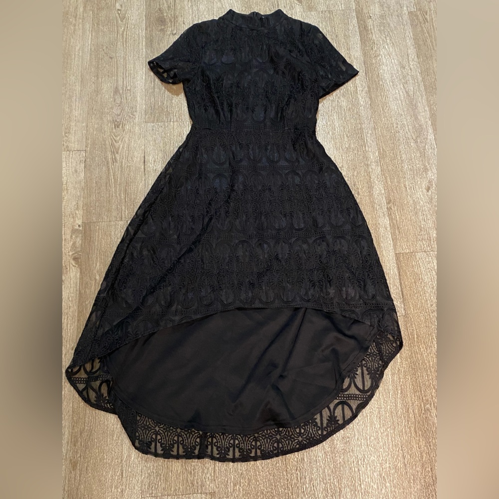 ❤️$6 THIS WEEKEND ONLY❤️ BOOHOO BLACK LACE DRESS SIZE 6